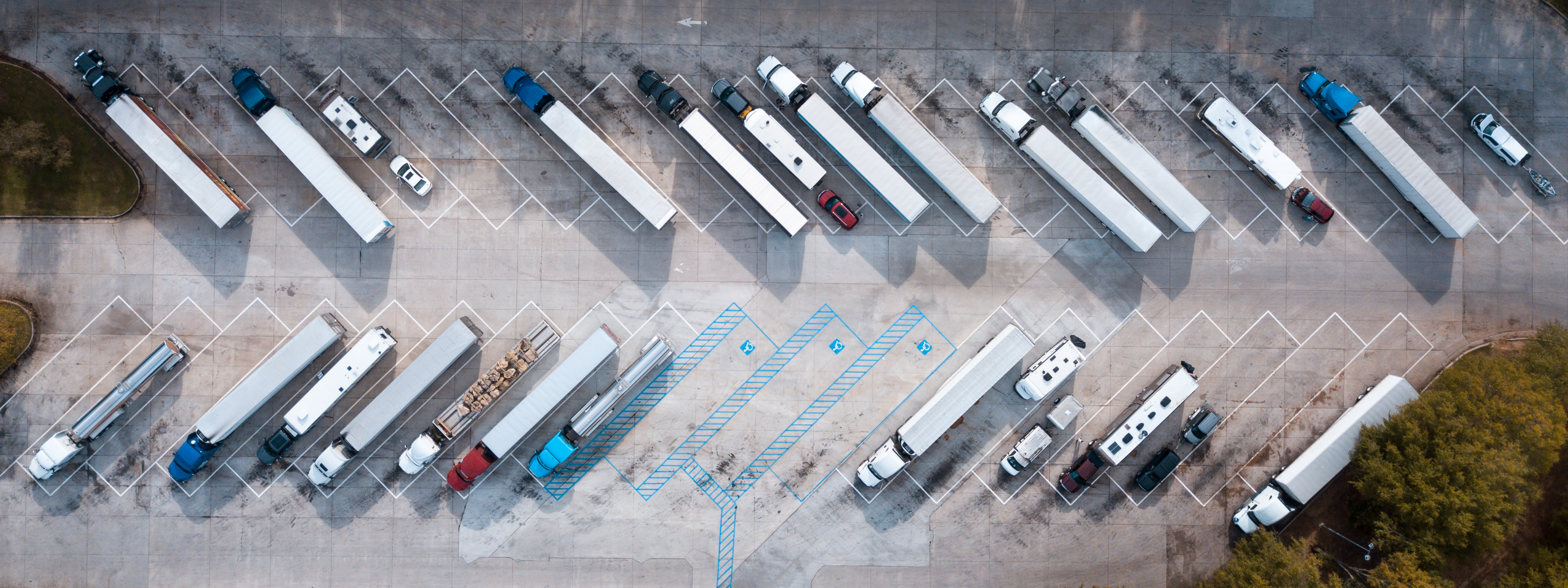 Sfaturi pentru parcarea camioanelor